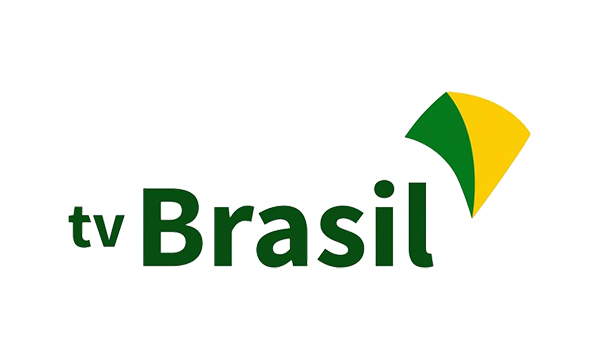 As três principais empresas aéreas brasileiras (Azul, Gol e Latam) somaram, no 2º trimestre deste ano, mais de R$ 11,8 bilhões em receitas de serviços aéreos.

Comparado com o resultado apurado no mesmo período do ano passado, o valor representa crescimento de cerca de 195%.

Esse foi o melhor resultado obtido pelas companhias para o trimestre, em termos nominais, nos últimos oito anos.

Os dados foram divulgados pela Anac, Agência Nacional de Aviação Civil, nessa terça-feira e podem ser consultados no site da Agência.

O item que isoladamente mais onerou as empresas aéreas no trimestre, o querosene de aviação, sofreu um aumento de 85,2% no 2º trimestre de 2022 em relação ao mesmo período de 2021., Auxiliar Operacional, Curso de Aeromoça e Curso de comissário de bordo, em, TV Brasil