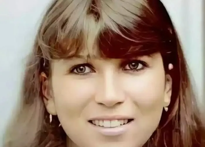 Cerca de 10 mil pessoas são esperadas em Barbacena, na Região Central de Minas, no sábado (10), para a cerimônia de beatificação da mártir Isabel Cristina, que, a partir de então, será elevada às honras dos altares e proclamada beata - a primeira da Arquidiocese de Mariana. A festa católica terá início às 10h, no Parque de Exposições, sendo presidida pelo cardeal dom Raymundo Damasceno Assis e com a presença de 18 bispos.

Com a beatificação da Serva de Deus Isabel Cristina, Minas terá seu quarto beato (dois homens e duas mulheres) na Igreja Católica, último passo antes da canonização. Depois de Padre Eustáquio, Nhá Chica e Padre Victor, será a vez da mineira nascida em 1962, em Barbacena.

De acordo com a Arquidiocese de Mariana, que estima a presença de 10 mil pessoas, a jovem Isabel Cristina "viveu os valores cristãos e espiritualidade vicentina, que inspiraram a sua caminhada de fé e atenção aos mais pobres e necessitados".


, Turismo Barcelona, Tripadvisor  e Pacote para Barcelona, em, Brasil