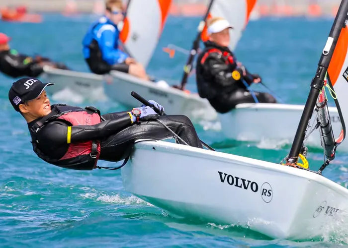 Competição de Vela - VPRS, BRA-RGS e BICO de PROA, acontecendo no estado do Rio de Janeiro, em Armação dos Búzios





A Búzios Sailing Week acontecerá entre os dias 5 e 8 de abril. O evento é uma realização da Confederação Nacional de Vela (CBVela) e conta com o apoio da Prefeitura de Búzios, por meio da Secretaria de Pesca, Agricultura e Esportes Náuticos e do Iate Clube de Búzios. As águas buzianas receberão as regatas das classes VPRS, BRA, RGS e Bico de Proa.

Ao todo, treze veleiros de oceano já estão confirmados e mais de 130 atletas de todo o Brasil e o número tende a aumentar.

A Búzios Sailing Week tem relevância internacional por sua trajetória ao longo dos anos. Em 2023 a competição valerá como etapa do Campeonato Estadual da vela de Oceano no Rio de Janeiro.

, Passagem para Búzios, Hotéis em Copacabana e Turismo RJ , em, Brasil