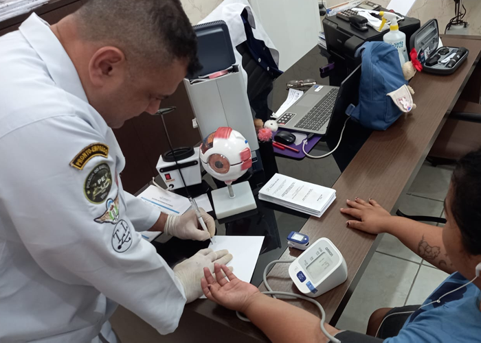 Exame de vista no Manoa, Manter a saúde dos olhos em dia é essencial para todas as idades, e a Clínica Opto Prime, localizada no bairro Manoa em Manaus, oferece exames de vista completos e modernos para toda a família. A optometria atua diretamente na prevenção de doenças visuais e na detecção precoce de problemas como miopia, astigmatismo, presbiopia e outras condições que podem comprometer a qualidade de vida. Além do atendimento individualizado na clínica, a Opto Prime realiza ações em bairros próximos, promovendo a conscientização sobre a importância dos exames periódicos. Agende sua consulta e cuide da sua visão com profissionais qualificados que utilizam tecnologia avançada para garantir diagnósticos precisos e tratamentos eficazes.

O Papel da Clínica Opto Prime no Manoa na Detecção Precoce de Problemas Visuais em Manaus

A detecção precoce de problemas visuais é fundamental para evitar complicações e preservar a qualidade de vida. Na Clínica Opto Prime, localizada no bairro Manoa, o exame de vista é realizado com atenção detalhada para identificar desde erros refrativos até doenças mais complexas. Os profissionais da optometria utilizam testes específicos para detectar alterações funcionais, o que muitas vezes não é feito em exames simples. A clínica também atua com ações em bairros de Manaus, promovendo a prevenção e a educação em saúde visual. Cuidar da visão é investir no bem-estar, e a Opto Prime é parceira nessa missão.

#ExameDeVistaManoa   #ClinicaOptoPrime   #SaudeVisualManaus   #OptometriaManoa   #MelhorExameDeVista, Prevenção saúde visual Manaus, Prevenção saúde visual Manaus, em, Óptica e Optometria