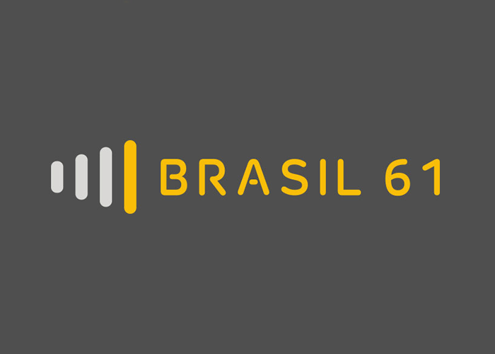 O primeiro semestre de 2022 foi de superação para o setor de Turismo no Brasil. De acordo com levantamento feito pela Federação do Comércio de Bens, Serviços e Turismo do Estado de São Paulo (FecomercioSP), o setor faturou R$ 94 bilhões nos primeiros seis meses do ano. O resultado é 33% maior do que o do mesmo período de 2021. No mês de junho, por exemplo, as atividades ligadas ao Turismo registraram ganhos de mais de R$ 16,4 bilhões.

A presidente do Conselho de Turismo da FecomercioSP, Mariana Aldrigui, destaca dois principais fatores que contribuíram para o resultado do levantamento. 

“No primeiro semestre do ano passado, tivemos o início da vacinação contra Covid-19. Conforme essa vacinação foi se ampliando, as viagens também se ampliaram. O segundo fator mais relevante é o efeito da inflação, o que implica, necessariamente, um aumento no faturamento, ou seja, as empresas movimentam mais recursos sem necessariamente movimentar um maior número de passageiros”, avalia. 
O agente de viagens de uma empresa de Vitória, no Espírito Santo, Isac Moura, diz que já percebeu a diferença. “As pessoas estão mais confiantes e viajando mais. Aqui na agência o movimento voltou a aumentar. As pessoas estão viajando para dentro do Brasil mesmo”, relata. 

As empresas de transporte aéreo foram as que tiveram mais participação no faturamento no período, com quase um terço (R$ 5,07 bilhões) do creditado em todo o setor. Além dos transportes aquaviários e terrestres, o segmento aéreo superou, em junho, os índices pré-pandemia. Na comparação com o mesmo mês de 2019, o setor registrou um avanço nos ganhos de 5,2%, em 2022.


Recuperação do setor aéreo 

De acordo com a Agência Nacional de Aviação Civil (ANAC), os aeroportos brasileiros movimentaram, no mês de junho, mais de seis milhões de pessoas em viagens nacionais. O número é 43% superior ao registrado em maio, e equivale a 86,8% do verificado em junho de 2019.

Além disso, a oferta de voos no mercado interno apresentou, em junho, a segunda alta consecutiva na comparação com o mesmo mês de 2019, antes da pandemia. Depois de saltar 6% em maio na quantidade de viagens aéreas, em relação ao mesmo mês de 2019, o indicador subiu 0,5% em junho, na comparação com igual período de 2019. Já quando comparada a junho de 2021, a elevação foi de 45,8%. 

Setor hoteleiro 

Dados do Panorama da Hotelaria Brasileira de 2022 revelam que, em 2026, o Brasil contará com 124 novos hotéis. Juntos, esses empreendimentos somam mais de R$ 5 bilhões em investimentos.
O documento também destaca o desempenho de mercado, análises e projeções para o setor. O segmento de luxo, por exemplo, representa 33% do total de investimentos previstos no setor de hotelaria no país. O segmento econômico, por sua vez, responde por 38% dos novos investimentos.


, Passagens Promocionais, Pacotes para o Caribe e Hotel para sua Viagem, em, Brasil 61