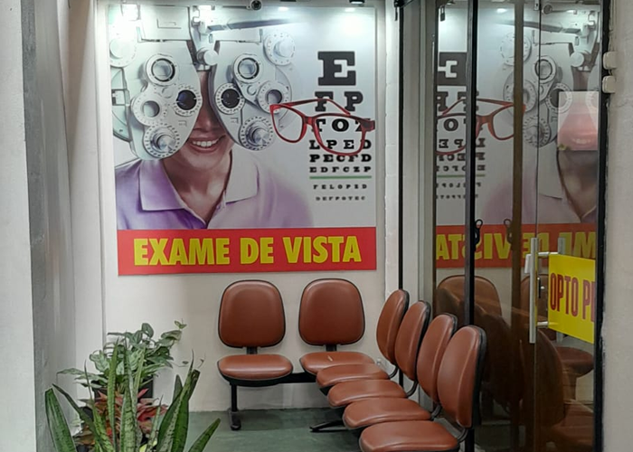 Exame de vista no Manoa, Manter a saúde dos olhos em dia é essencial para todas as idades, e a Clínica Opto Prime, localizada no bairro Manoa em Manaus, oferece exames de vista completos e modernos para toda a família. A optometria atua diretamente na prevenção de doenças visuais e na detecção precoce de problemas como miopia, astigmatismo, presbiopia e outras condições que podem comprometer a qualidade de vida. Além do atendimento individualizado na clínica, a Opto Prime realiza ações em bairros próximos, promovendo a conscientização sobre a importância dos exames periódicos. Agende sua consulta e cuide da sua visão com profissionais qualificados que utilizam tecnologia avançada para garantir diagnósticos precisos e tratamentos eficazes.

O Papel da Clínica Opto Prime no Manoa na Detecção Precoce de Problemas Visuais em Manaus

A detecção precoce de problemas visuais é fundamental para evitar complicações e preservar a qualidade de vida. Na Clínica Opto Prime, localizada no bairro Manoa, o exame de vista é realizado com atenção detalhada para identificar desde erros refrativos até doenças mais complexas. Os profissionais da optometria utilizam testes específicos para detectar alterações funcionais, o que muitas vezes não é feito em exames simples. A clínica também atua com ações em bairros de Manaus, promovendo a prevenção e a educação em saúde visual. Cuidar da visão é investir no bem-estar, e a Opto Prime é parceira nessa missão.

#ExameDeVistaManoa   #ClinicaOptoPrime   #SaudeVisualManaus   #OptometriaManoa   #MelhorExameDeVista, Prevenção saúde visual Manaus, Prevenção saúde visual Manaus, em, Óptica e Optometria