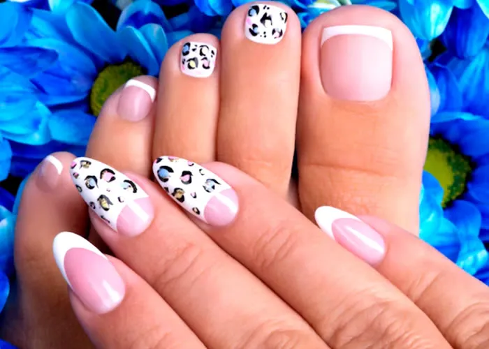 A arte de fazer cuidar das unhas é parte integrante da vida de qualquer pessoa, fornece um elemento estético e funcional à nossa aparência. A arte de fazer as unhas é uma saída criativa para muitas pessoas. 

Fazer as unhas é um processo caro e demorado, mas há muitas maneiras de simplificar esse processo se você tiver pouco tempo ou habilidade. Tomar atalhos fará com que suas unhas fiquem ótimas, mas elas não terão a durabilidade e a força de uma manicure profissional.

Uma manicure é um tratamento especial para as unhas que dá uma aparência renovada às suas unhas. Suas unhas parecem muito mais polidas quando você as faz profissionalmente. Seu esmalte favorito ficará melhor e durará mais quando você o aplicar nas pontas dos dedos pré-manicuradas. Além disso, muitos trabalhadores da construção civil e trabalhadores manuais exigem que suas unhas sejam mantidas profissionalmente para evitar lesões. Seu estilo de vida áspero leva a unhas ásperas e quebradiças que quebram facilmente. Tratamentos regulares de unhas evitam que elas se quebrem ainda mais.

As unhas são uma das partes mais fáceis do corpo para se tratar. Muitas pessoas optam por unhas de acrílico, que são fortes, duráveis e fáceis de manter. Mesmo os acrílicos pré-fabricados parecem muito mais bonitos do que os acrílicos comuns. 

Você também pode comprar conjuntos de unhas de sua farmácia local que incluem acrílicos e cutículas pré-fabricados para uma experiência de manicure e pedicure rápida e fácil em casa. Alternativamente, você pode tentar DIYing, isso permite que você crie sua própria arte de unhas com várias ferramentas de unhas e cores de esmalte. O resultado final parece fantástico, mas é muito menos provável que dure muito tempo fora de seu ambiente doméstico.

Ter manicures regularmente mantém suas unhas com ótima aparência sem gastar muito ou fazer muito esforço. Além disso, fazer bricolage é muito mais difícil do que fazer manicure regularmente; é melhor ficar com o que você sabe se quiser que suas unhas tenham uma boa aparência. Há muitas maneiras de obter serviços profissionais de unhas sem sair de casa agora, como você se sente ao polir seus dedos?

, Curso de Designer de Unhas, Unhas profissionais e Kit manicure , em, Brasil