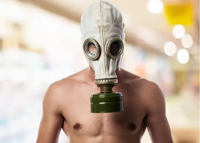 A poluição do ar devido às queimadas em Manaus e em outras áreas da Amazônia pode ter uma série de impactos negativos na saúde das pessoas e no meio ambiente. As queimadas na Amazônia são frequentemente associadas à temporada de seca e a atividades agrícolas, desmatamento ilegal e incêndios florestais. 


Aqui estão alguns dos efeitos da poluição do ar causada por queimadas em Manaus

Problemas Respiratórios

A fumaça e os poluentes liberados pelas queimadas podem irritar as vias respiratórias e causar ou piorar problemas respiratórios, como asma, bronquite e doença pulmonar obstrutiva crônica (DPOC). Isso pode levar a um aumento nas internações hospitalares por doenças respiratórias.

Irritação nos Olhos e Garganta

A exposição à fumaça das queimadas pode causar irritação nos olhos, garganta e nariz, levando a sintomas como olhos vermelhos, coceira e dor de garganta.

Agravamento de Doenças Crônicas: Pessoas com condições médicas crônicas, como doenças cardíacas e pulmonares, podem ver seus sintomas agravados devido à exposição à poluição do ar causada pelas queimadas., Turismo em Manaus, Pacote de viagens e Passagem com milhas, em, Brasil