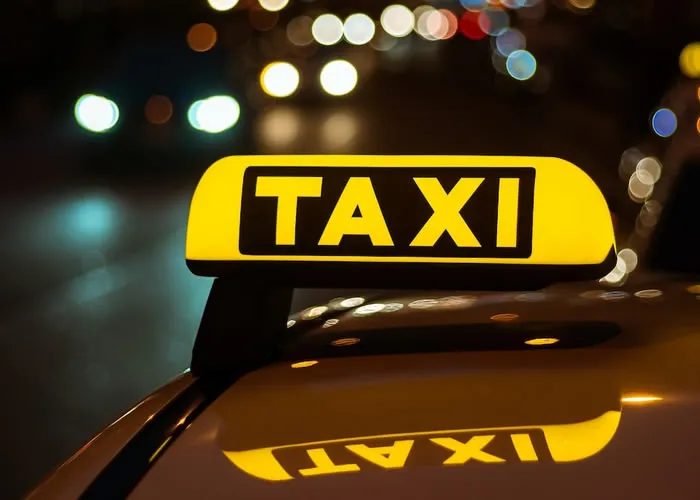 Prefeituras devem cadastrar motoristas que não tenham sido incluídos nas etapas anteriores ou cancelar os taxistas que não estão mais regulares.

Municípios têm até o próximo dia 12 de setembro para enviar os dados dos motoristas que poderão receber o Benefício Taxista. Nesta terceira etapa, as prefeituras devem cadastrar motoristas que não tenham sido incluídos nas etapas anteriores ou cancelar os taxistas que não estão mais regulares.

O cadastro pode ser feito pelo endereço: www.gov.br/trabalho-e-previdencia

Se a prefeitura registrar que o motorista estava devidamente cadastrado até 31 de maio deste ano e exercendo a atividade durante todo o período, ele terá direito ao pagamento das três parcelas do Benefício Taxista. Caso a prefeitura informe que o motorista, apesar de devidamente cadastrado em 31 de maio deste ano, só passou a exercer a atividade depois, ele receberá somente a terceira parcela.

Importante destacar que somente o envio das informações não é a garantia do pagamento do Benefício Taxista. Esses dados serão analisados pela Dataprev para identificação dos profissionais elegíveis.

, Vale Taxista, Benefício Taxista e Cadastro Taxista, em, Brasil