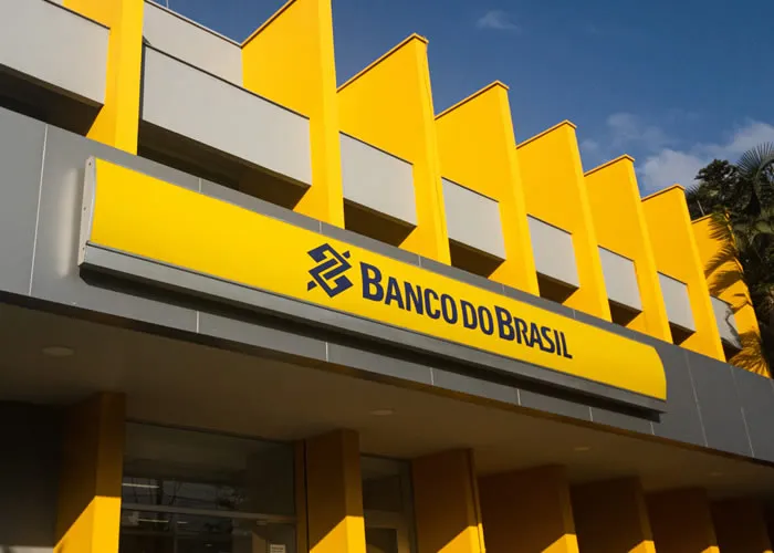Um novo concurso do Banco do Brasil é esperado para 2023. O novo edital já está sendo planejado e a informação foi passada com exclusividade à Folha Dirigida. 

O concurso BB deve ter vagas para escriturário, cargo de nível médio e com ganhos de até R$ R$5.436,03 (depois de reajuste)


O Banco do Brasil já pode realizar nova seleção, pois convocou todos os aprovados do último concurso.

Uma vantagem é que, diferente de muitos concursos nacionais, o Banco do Brasil não precisa de autorização da Economia para realizar um novo concurso. , Preparatório Banco do Brasil, Provas banco do Brasil e Concursos abertos, em, Brasil