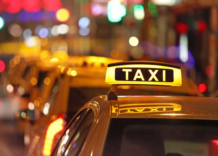 Ministério do Trabalho e Previdência pediu às prefeituras de todo o país informações referentes aos taxistas regularmente cadastrados junto aos municípios. Essas pessoas poderão receber o Benefício Emergencial aos Motoristas de Táxis. 

Os prefeitos poderão enviar as informações de cadastro a partir da próxima segunda-feira (25) pelo site do Ministério do Trabalho e Previdência.

Taxista,  realize a atualização do seu cadastro no órgão competente da sua cidade.


    Cadastro e Mensalidade do INSS atualizada;
    CPF, Carteira de Identidade, Carteira Nacional de Habilitação (mínimo 1 ano);
    Comprovante de residência atualizado (água, telefone ou documento qualquer entregue pelos correios);
    
, Curso De Taxista On-line, Aluguel de Taxi e Seguro para Taxista, em, Brasil