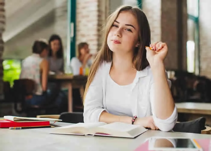 Acesse para baixar a Apostila Digital ENCCEJA

A Apostila Digital ENCCEJA em PDF - Ensino Médio 2023 foi elaborada por professores especializados em cada matéria e com larga experiência.

 

O conteúdo foi organizado, visando uma fácil assimilação do conteúdo e, assim, uma melhor otimização no tempo de aprendizagem.

Características:

- Conteúdo completo, de acordo com o conteúdo programático;
- Apostila elaborada por professores especializados.


Matérias da Apostila:

Língua Portuguesa

Língua Estrangeira

Educação Física

Educação Artística

Matemática

Ciências Humanas

Ciências Naturais, Apostila concursos, Aposlilas opção e Baixar apostila do ENEM, em, Brasil