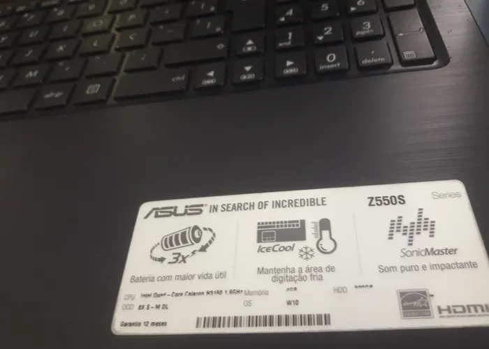 Globalnet Soluções e Entretenimento
Manutenção de Computadores e Notebooks
Av. Noel Nutels, n.º 52, Feira da Cidade Nova 1, ao Lado do T3
Manaus-AM
Telefone: 92 99105-4718 - Márcio
Suporte 24 horas.!


Realização da configuração do Notebook ASUS Z550S e Reparo da Carcaça



Processador
Processador Intel® Bay Trail-M Quad Core Celeron 

Sistema Operacional
Windows 10 Home

Endless
Memória
4 GB DDR3L 1600MHz SDRAM

Tela
15.6" (16:9) LED backlit HD (1366x768) Glare Panel with 45% NTSC 

Gráfico
Integrated Intel HD Graphics 

Armazenamento
Hard Drives:
500GB 5400RPM SATA HDD

Drive Óptico
Super-Multi DVD *1 

Teclado
Chicklet keyboard with isolated Num key 

Leitor de Cartão
Multi-format card reader 

WebCam
VGA Web Câmera *1

Networking
Wi-Fi
Integrated 802.11b/g/n 
10/100 Base T
Bluetooth
Built-in Bluetooth V4.0 

Interface
2 x porta(s) USB 2.0
1 x COMBO audio jack 
1 x RJ45 para LAN
1 x HDMI 
1 x VGA port
1 x USB 3.0 port(s)
1 x SD card reader 

Áudio
SonicMaster

Bateria
2 Cells 38 Whrs Battery

Adaptador de Energia
Output: 
19 V DC, 2.73 A, 45 W
Input: 
100 -240 V AC, 50/60 Hz universal
3/ 2 pin sistema de abastecimento de energia compacto

Dimensões
38.2 x 25.7 x 2.64 cm (largura x profundidade x altura) (com 2 células de bateria)

Peso
2.14 kg with Battery

Segurança
Security lock
, Notebook Gamer, Promoção de notebook e Cupom de desconto notebook, em, Brasil