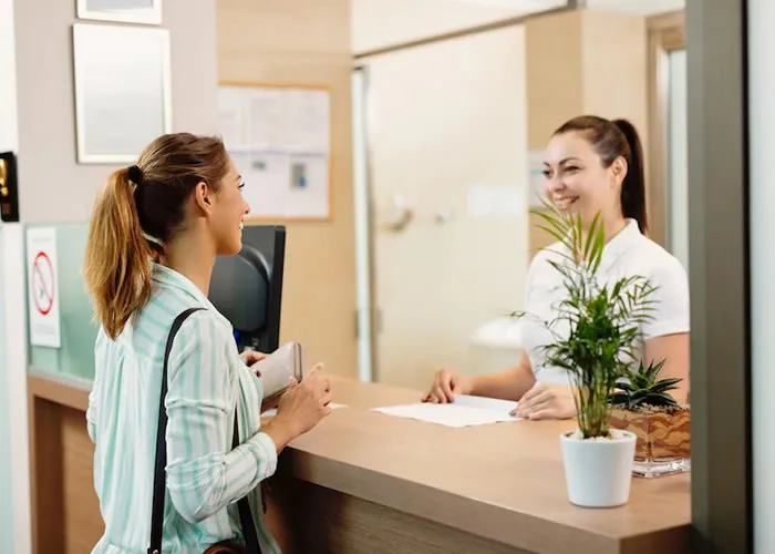 Vagas para Recepcionista, Itaim Paulista - Zona Leste de São Paulo

Atendimento ao cliente e telefônico, entrega de exames panorâmicos, cobrança, recebimento de valores. conhecimento em Pacote Office, conhecimentos em sistemas e redes., Vagas de emprego, Auxiliar adminstrativo  e Vaga atendente, em, Brasil